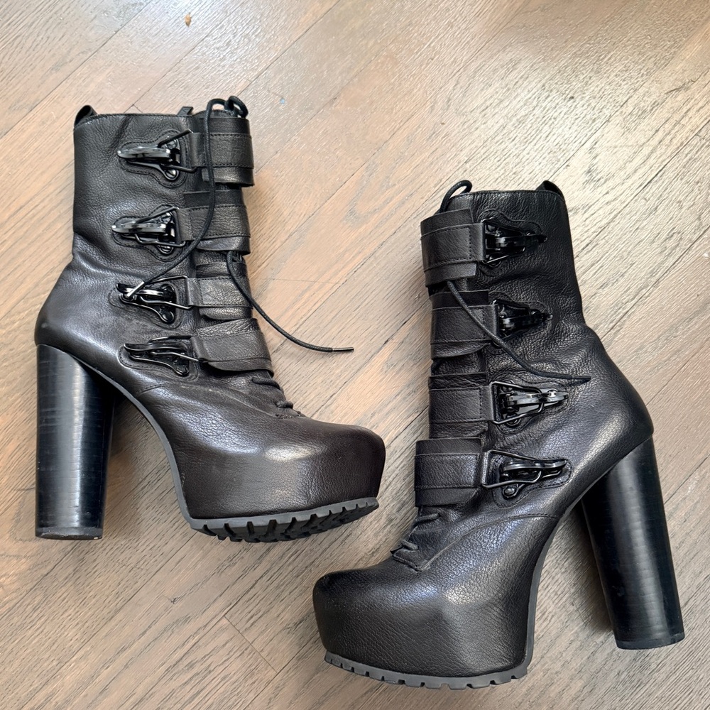 Matiko Zip Buckle Boots size 7